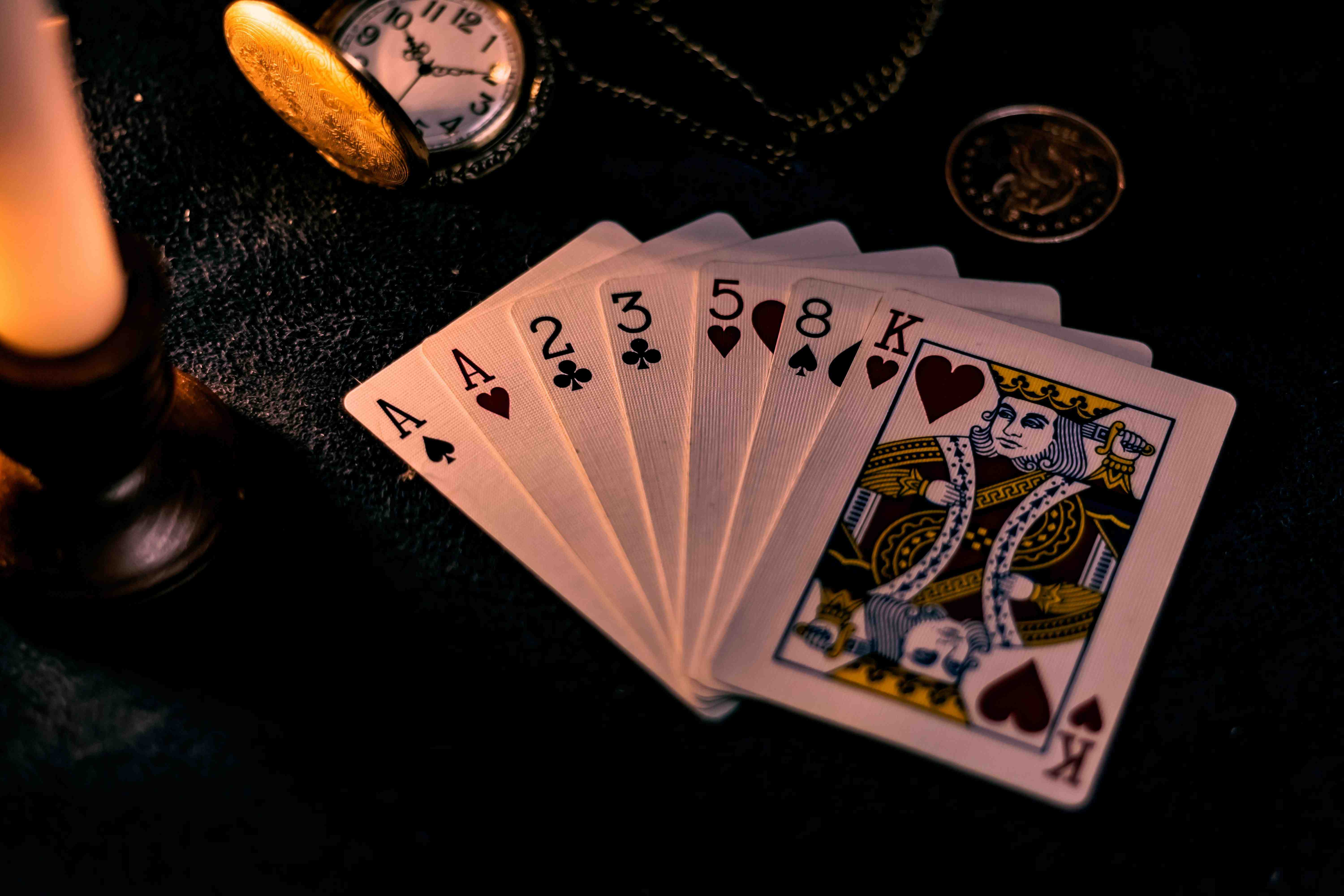 Giao diện sân chơi crossbet trên điện thoại và máy tính